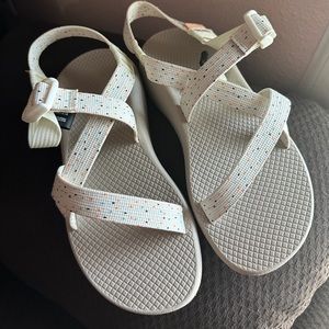 ‼️SOLD‼️Chaco Confetti Womens size 8